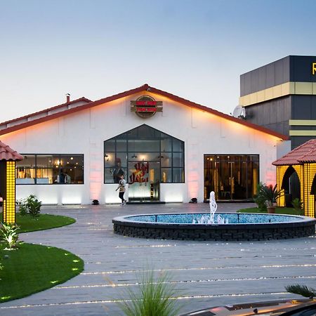 Royal Residence Hotel & Spa Umm al-Quwain Exterior foto