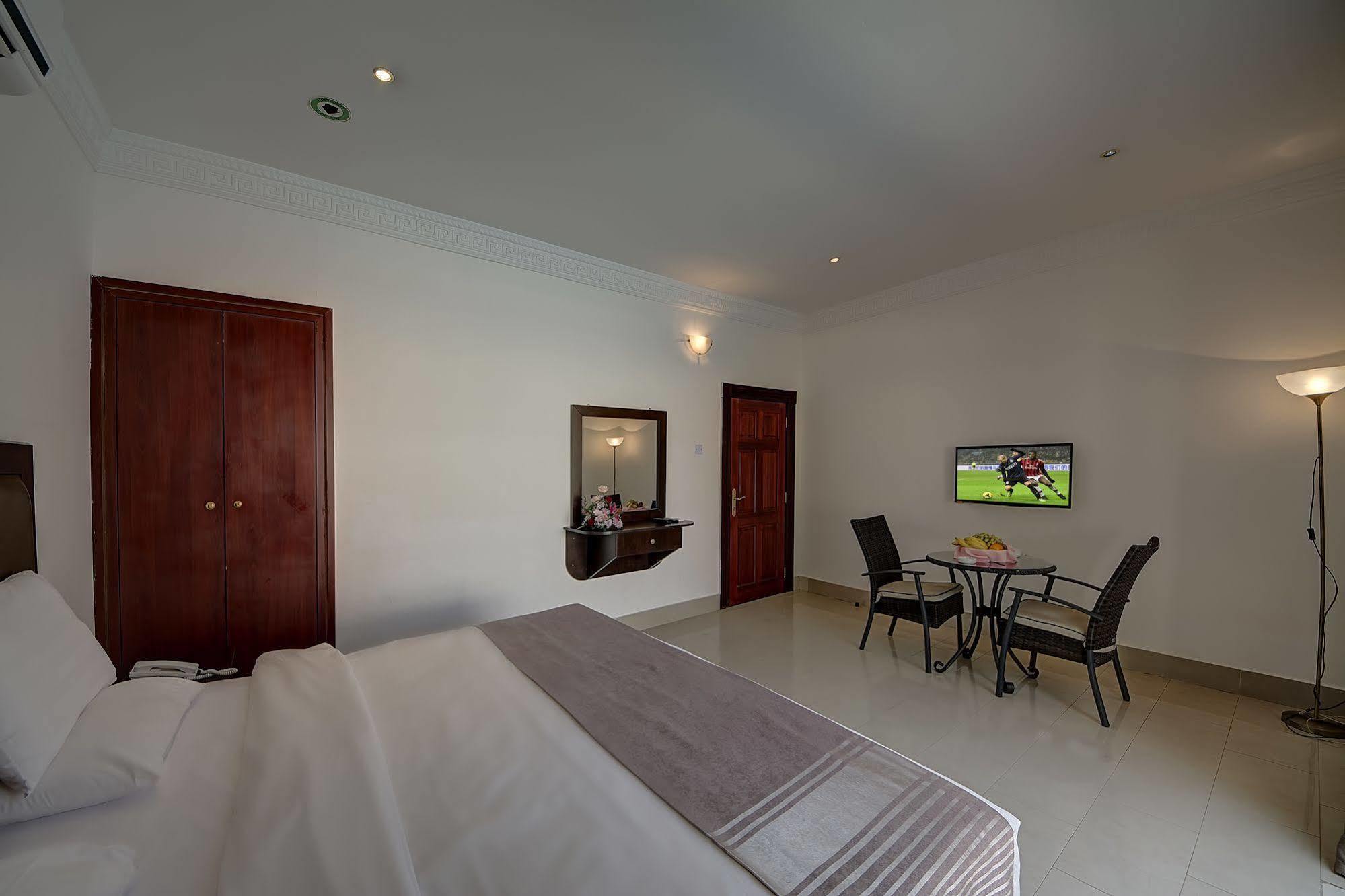 Royal Residence Hotel & Spa Umm al-Quwain Exterior foto