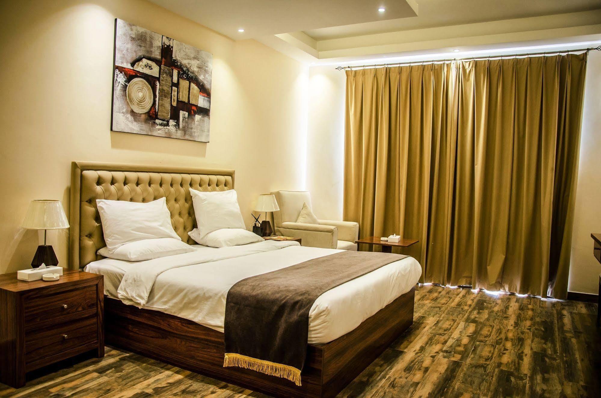 Royal Residence Hotel & Spa Umm al-Quwain Exterior foto