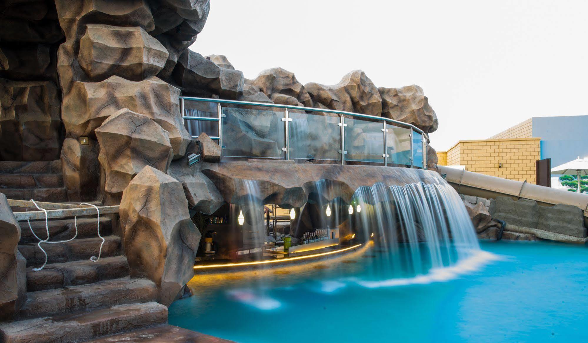 Royal Residence Hotel & Spa Umm al-Quwain Exterior foto